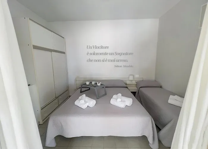 Ξενοδοχείο με διαμερίσματα Residenza Clelia 3*